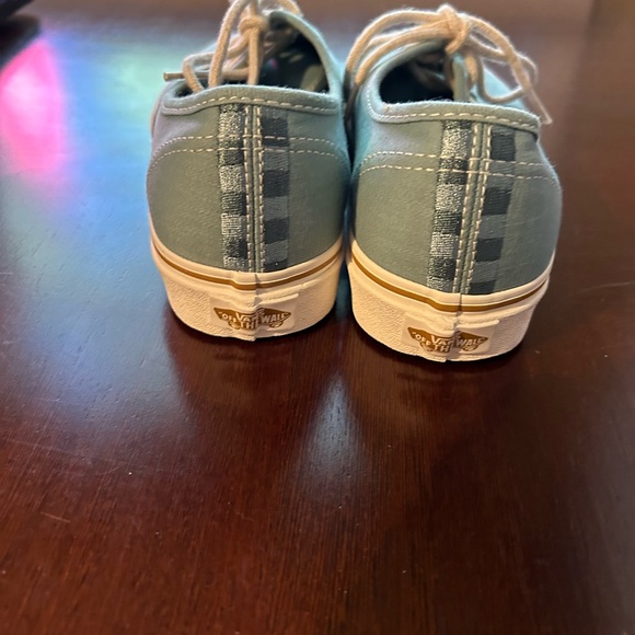 New without box Vans-Unisex classic design sneakers men 5.5 or women  7 - Picture 6 of 9